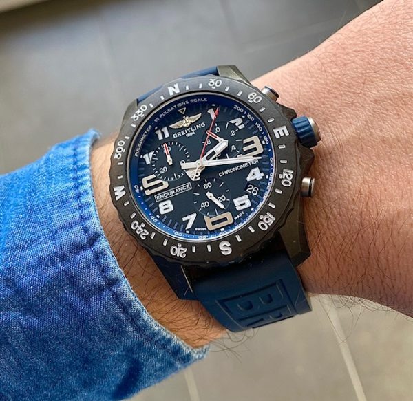 rare-watches-co-bordeaux-strasbourg-montre-occasion-Breitling-neuve-endurancepro-breitlight-fullset-rubber-bleu-montreneuvestrasbourg-chrono-chronometer