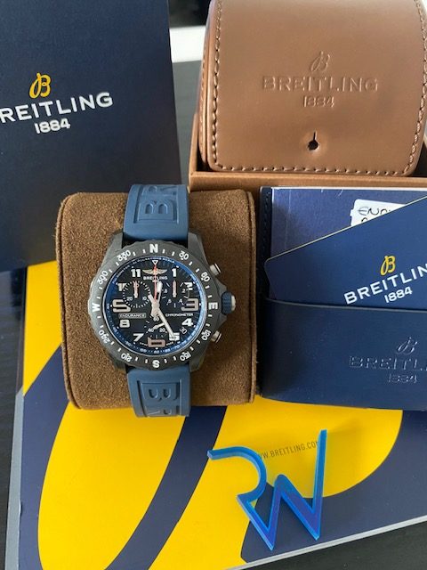 rare-watches-co-bordeaux-strasbourg-montre-occasion-Breitling-neuve-endurancepro-breitlight-fullset-rubber-bleu-montreneuvestrasbourg