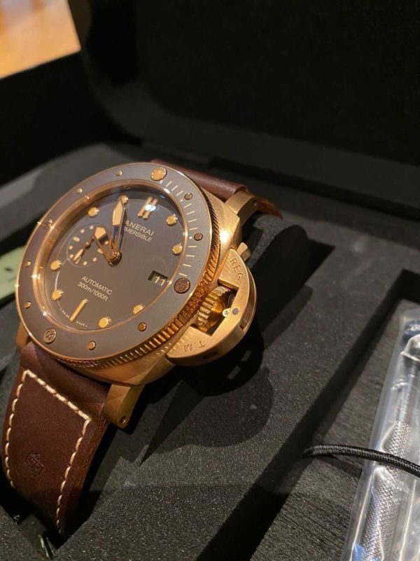 montre-panerai-submersible-bronzo-PAM00968-bordeaux