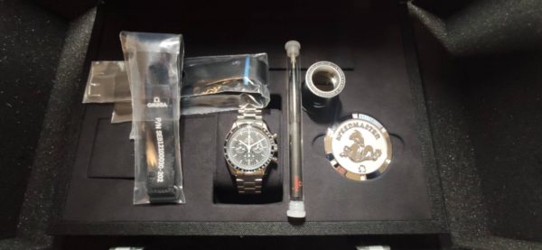 rare-watches-co-bordeaux-strasbourg-montre-occasion-omega-speedmasterpro-hesalite-fullset-face-montreluxe-moonwatch-omegastrasbourg-luxestrasbourg-neuve-grandcoffret