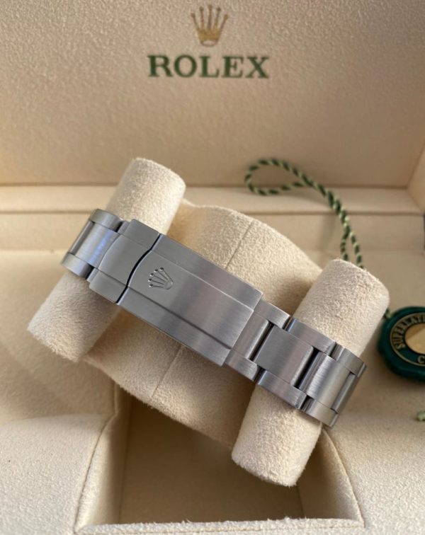 rare-watches-co-bordeaux-strasbourg-montre-occasion-rolex-oysterperpetual -op39 -114300--fullset--39mm-montrestrasbourg-luxe-montredeluxestrasbourg-montredeluxe-2019-garantie