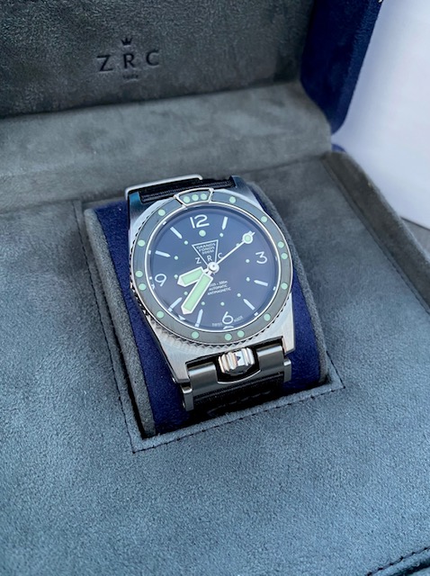 rare-watches-co-bordeaux-strasbourg-montre-occasion-zrc-zrcgrandfonds-zrcfrance-zrcstrasbourg-zrcwatches